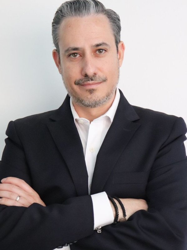 Fotografía delDr. Jorge Vidaurreta