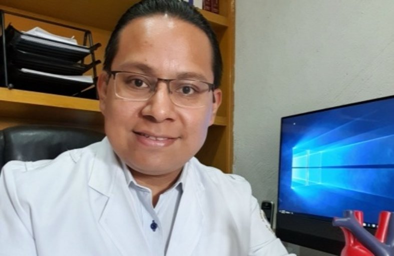 Fotografía delDr. Iván Erisel Ruíz Hernández