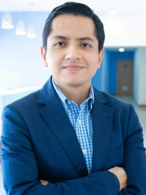 Fotografía delDr. Antonio de Jesús Lugo Dimas