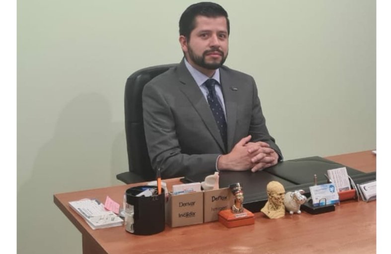 Fotografía delDr. Francisco López