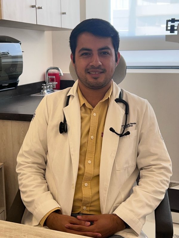 Fotografía delDr. Gustavo Salgado Hernández