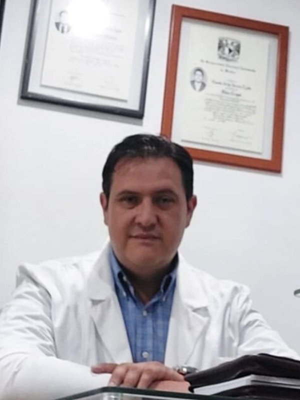 Fotografía delDr. Gerardo Herrera