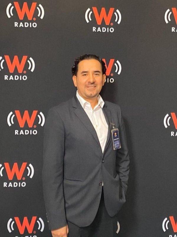 Fotografía delDr. Manuel González Reyes